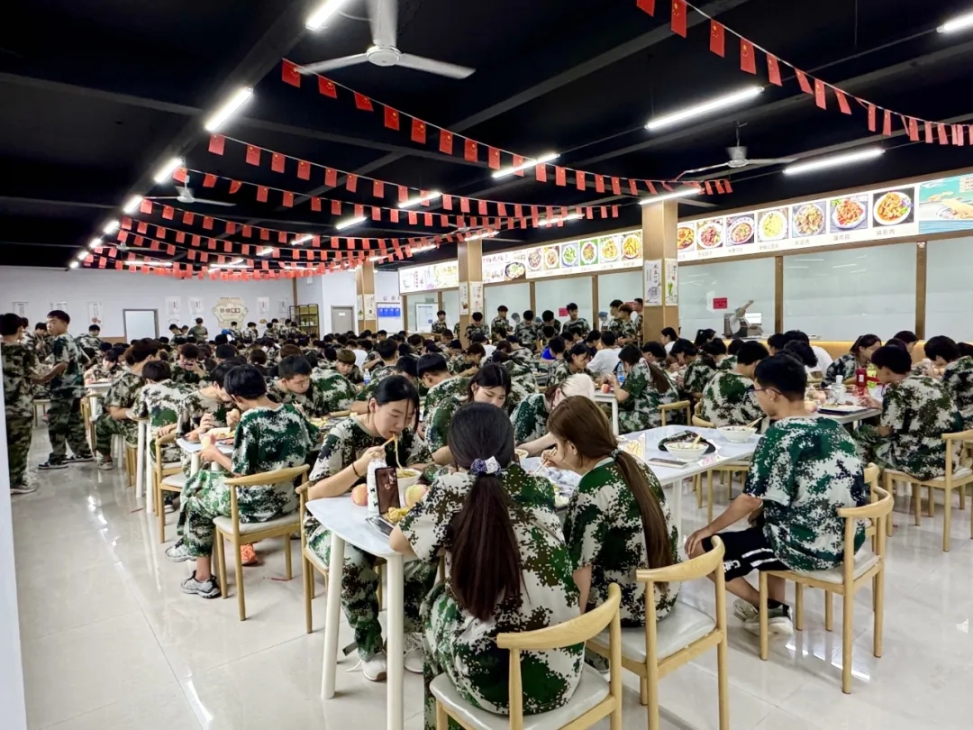 心怀梦想 共启新程——菏泽市交通高级技工学校第二批新生开始入校了！插图3