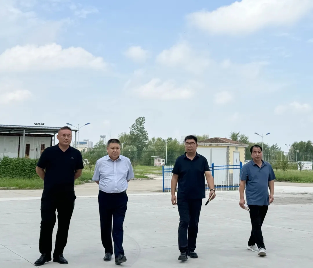 情系教育 温暖师心——交通集团公司党委书记、董事长苗林同志到菏泽市交通高级技工学校走访慰问插图1